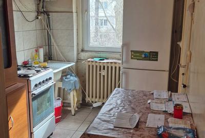 Apartament cu 3 camere semidecomandat în Astra - 1