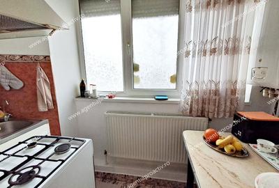 Apartament cu 3 camere decomandat în Siderurgiștilor - 6