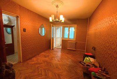 Apartament cu 3 camere decomandat în Berceni - 3