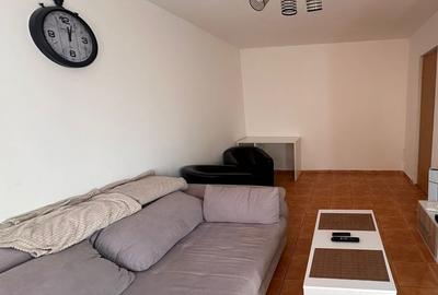 Apartament cu 2 camere decomandat în Titan - 1