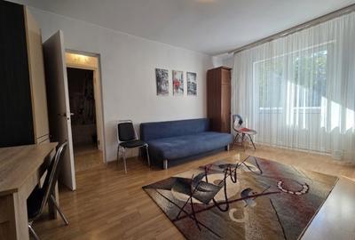 Apartament cu 2 camere semidecomandat în Tătărași