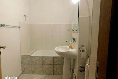 Apartament cu 2 camere decomandat în Malu Roșu