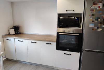 Apartament cu 3 camere decomandat în Vitan - 1