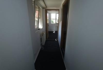 Casă cu 4 camere cu Teren 200 Mp în Apărătorii Patriei - 3