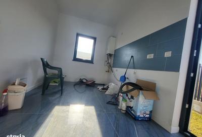 Casă cu 3 camere cu Teren 270 Mp în Hemeiuș