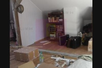 Casă cu 4 camere în Drumul Sării