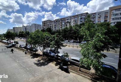 Apartament cu 3 camere decomandat în Vatra Luminoasă