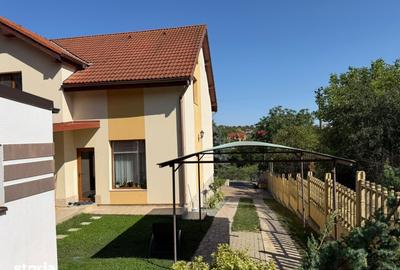Casă cu 4 camere decomandat cu Teren 1000 Mp în Sântandrei