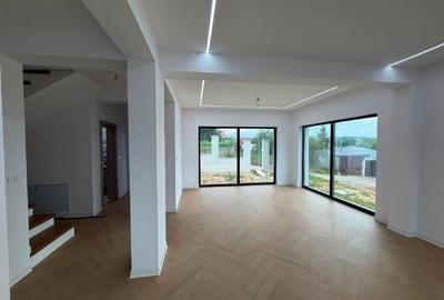 Casă individuală cu 4 camere cu Teren 430 Mp în Bucium - 8