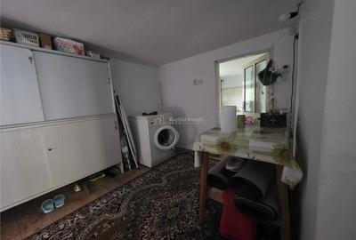 Casă cu 4 camere cu Teren 2621 Mp în Mihăilești