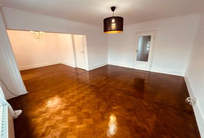 Apartament cu 3 camere decomandat în P-ța Unirii - 8