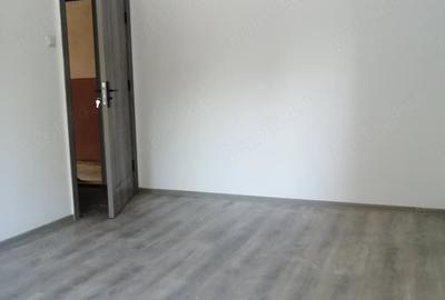 Garsonieră decomandată în Buziașului