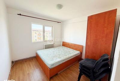Apartament cu 3 camere decomandat în Alexandru cel Bun