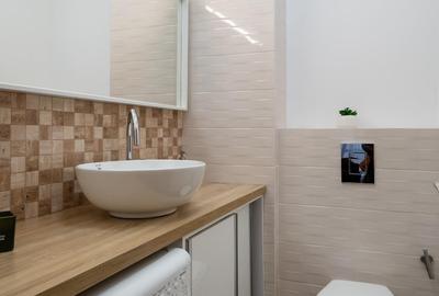 Apartament cu 3 camere decomandat în Central - 2