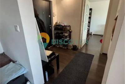 Apartament cu 2 camere decomandat în Podu Roș - 2
