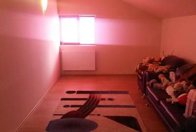 Casă cu 5 camere cu Teren 700 Mp în Frumușani - 9