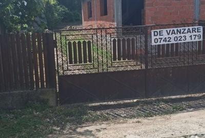Casă cu 4 camere în Argeșelu - 8