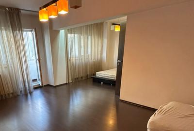 Apartament cu 3 camere decomandat, mobilat în Dristor