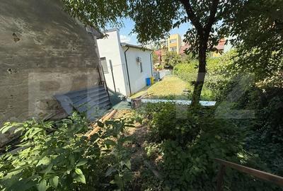 Casă cu Teren 353 Mp în Central