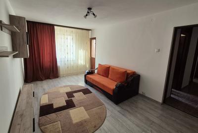 Apartament cu 2 camere decomandat, mobilat în Apărătorii Patriei