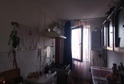 Apartament cu 3 camere decomandat în Central - 3