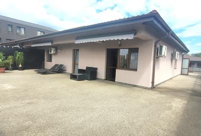 Penthouse cu 3 camere decomandat în Titan