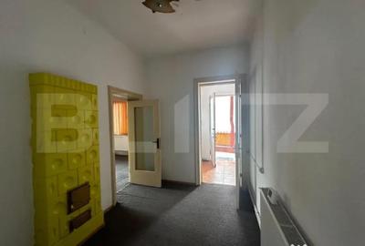 Spațiu comercial, de 30 mp, în Central - 3
