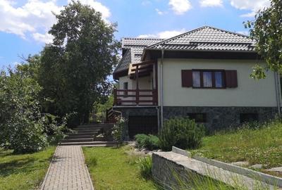 Casă individuală cu 3 camere cu Canalizare în Poiana Câmpina - 1