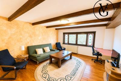 Apartament cu 2 camere semidecomandat, mobilat în Faleza Nord