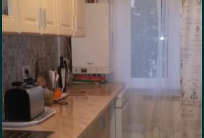 Apartament cu 2 camere decomandat în Casa Cărții