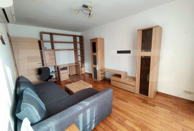 Apartament cu 3 camere decomandat în Aradului