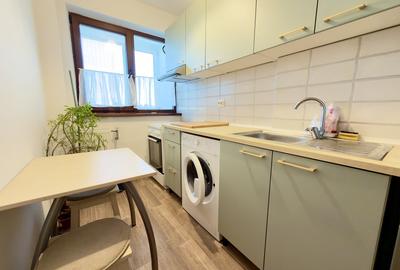 Apartament cu 2 camere semidecomandat, mobilat în P-ța Victoriei - 8