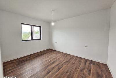 Casă cu 3 camere cu Teren 450 Mp în Central