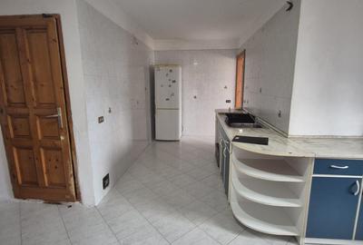 Apartament cu 2 camere decomandat în Rogerius