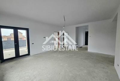 Casă individuală cu 4 camere cu Canalizare în Cristian - 12