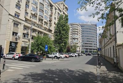 Apartament cu 2 camere decomandat în Calea Victoriei
