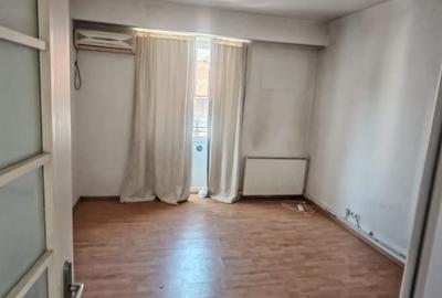 Apartament cu 3 camere decomandat în Eminescu - 26