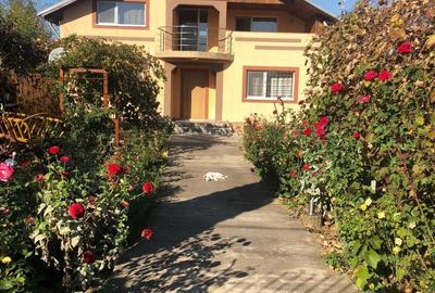 Casă cu 6 camere cu Teren 1500 Mp în Călugăreni