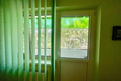 Apartament cu 3 camere decomandat în Aradului - 10