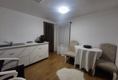 Apartament cu 2 camere decomandat în Central - 3
