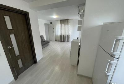 Apartament cu 2 camere semidecomandat în Micro 3 - 3