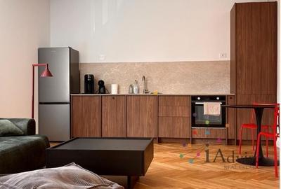 Apartament cu 3 camere în Schei