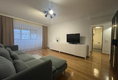 Apartament cu 3 camere semidecomandat, mobilat în Decebal