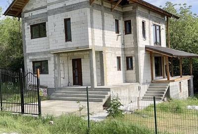 Casă cu 4 camere cu Teren 1200 Mp în Copăcelu - 18