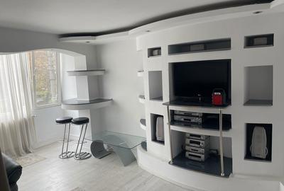 Apartament cu 2 camere decomandat în Central - 1