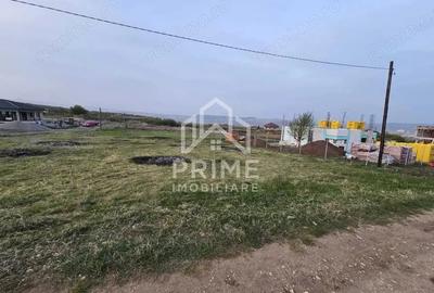 Teren de 690 mp, în Central