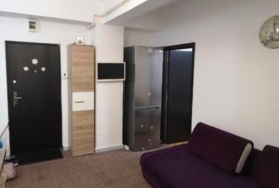 Apartament cu 2 camere, mobilat în Baza 3