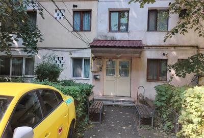 Apartament cu 2 camere nedecomandat în Central