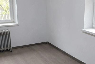 Casă cu 3 camere cu Canalizare în Fărcașele - 7