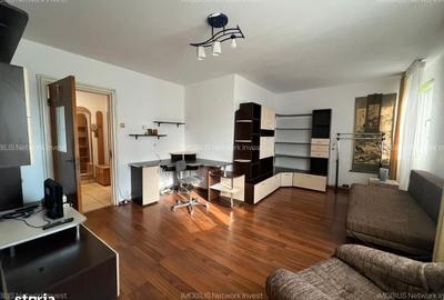 Apartament cu 2 camere decomandat în Titan